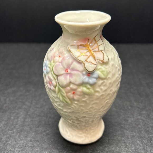 Vintage Porcelain Bud Vase Butterfly Flower Pattern Cream Pink 5'' - Set Of 2 - Picture 2 of 7